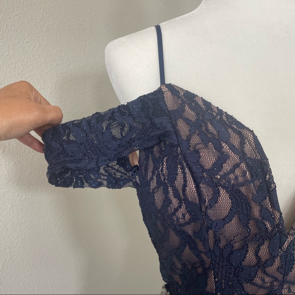 City Triangles Navy blue elegant dress new with tags size 1 - Picture 3 of 11